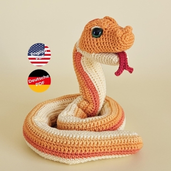 Roswitha the Snake amigurumi pattern by SaphirhaseDesign