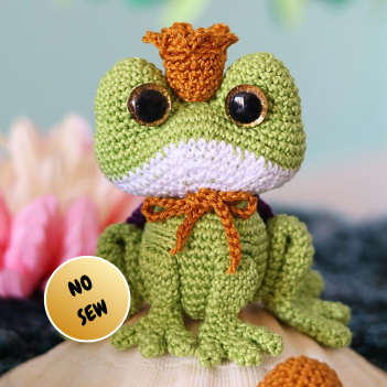 Finnegan the frog prince amigurumi pattern by LikeALigerCrochet
