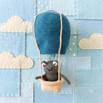 Alfredo and the Hot Air Balloon amigurumi pattern by Domigurumi