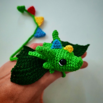 Dragon Bookmark amigurumi pattern by EmmaS Dolls