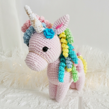 Sparkle the Magic Unicorn amigurumi pattern by EmmaS Dolls
