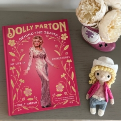 Dolly Parton Tribute amigurumi pattern by Amour Fou