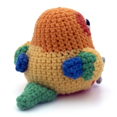 Sun Conure amigurumi by MevvSan