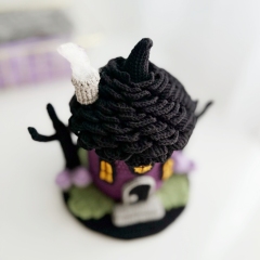 Witch House amigurumi pattern by Fluffy Tummy