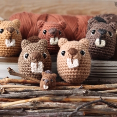 Beaver Egg amigurumi by Jen Hayes Creations