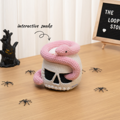 Halloween Skull Snake Pattern amigurumi pattern by The Loop Story