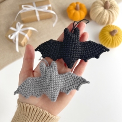 Halloween bat keychain amigurumi pattern by AmiGuide