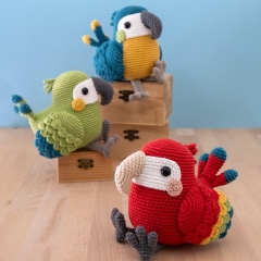 Nara the Parrot amigurumi by airali design