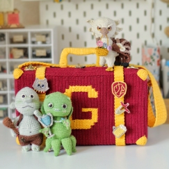 4in1 Gryffindor Suitcase & Beasts 
