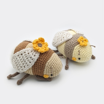 Marigold the Bumblebee amigurumi pattern by schrahki