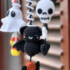 Halloween Hang Garland amigurumi pattern by RNata