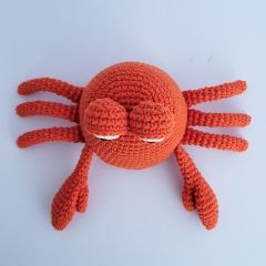 Milo the Crab amigurumi pattern by engurumist