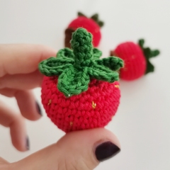 Chocolate Dipped Strawberry amigurumi by EmmaS Dolls