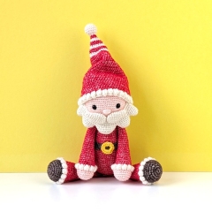 Santa, gingerbread doll and elf amigurumi pattern by Mrs Milly