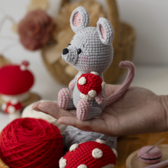 Rui, the mouse amigurumi pattern by GatoFio
