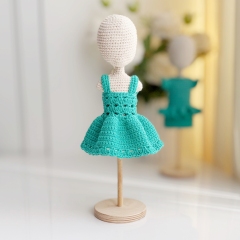 Turquoise dresses amigurumi by Fluffy Tummy