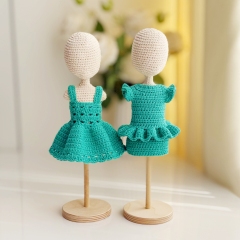 Turquoise dresses amigurumi pattern by Fluffy Tummy