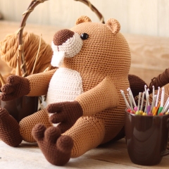 Beaver amigurumi by Jen Hayes Creations