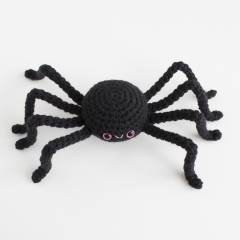Spider amigurumi pattern by A Menagerie of Stitches