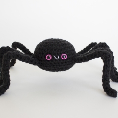 Spider amigurumi by A Menagerie of Stitches