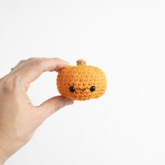 Stormy the Halloween Cat amigurumi by A Menagerie of Stitches