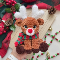 Sitting Christmas Reindeer amigurumi pattern by CuteVilleToys