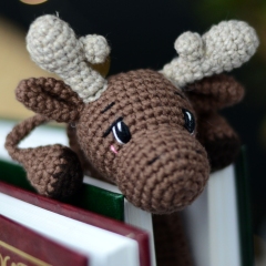 Ari - moose bookmark amigurumi by Plączenitka