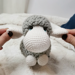 Fluffy Little Sheep Crochet Pattern amigurumi by EmmaS Dolls
