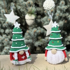 Christmas Tree Gnome amigurumi pattern by CrochetGnomeMania