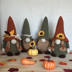 Fall Harvest Gnomes amigurumi by CrochetGnomeMania