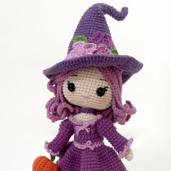Lila, the romantic little witch
