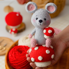 Rui, the mouse