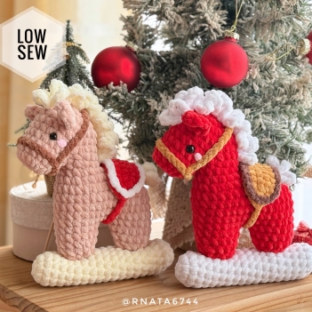 Christmas Rocking Horse amigurumi pattern by RNata