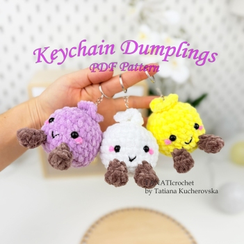 Keychain Dumpling amigurumi pattern by TANATIcrochet