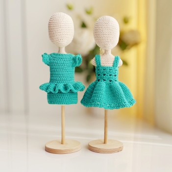 Turquoise dresses amigurumi pattern by Fluffy Tummy