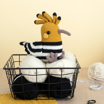 Urbano the Hoopoe amigurumi pattern by airali design