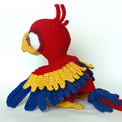 Chili the parrot amigurumi pattern by IlDikko