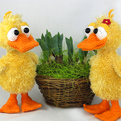Ducklas and Doris the ducks amigurumi pattern by IlDikko