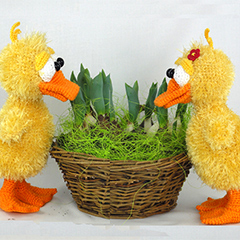 Ducklas and Doris the ducks amigurumi pattern by IlDikko