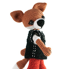 Foxy the basketball player amigurumi by Tales of Twisted Fibers