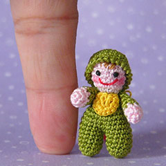 Itty Bitty Baby amigurumi by Muffa Miniatures