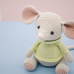 Albert the Mouse amigurumi by LittleAquaGirl