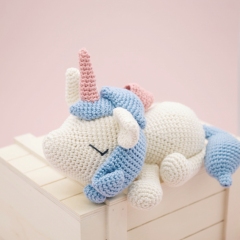 Eunice the Unicorn amigurumi pattern by LittleAquaGirl