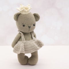 Taffi the Teddy Bear amigurumi by LittleAquaGirl