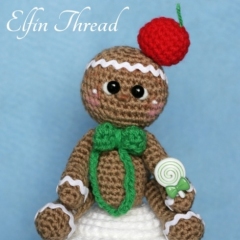 Giant Christmas Cupcake with Gingerbread Man Topper amigurumi by Elfin Thread
