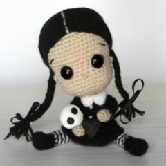 Wednesday Addams Chibi Doll amigurumi by Elfin Thread