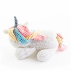 Dafne unicorn amigurumi pattern by Madelenon