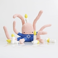 Hanukkah Octopus amigurumi pattern by Madelenon