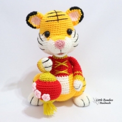 The Prosperity Tiger amigurumi by Little Bamboo Handmade