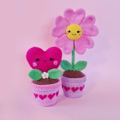 Flower Love amigurumi pattern by Super Cute Design
